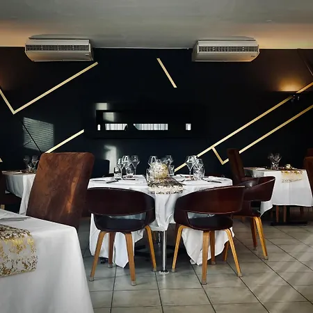 فندق Logis Le Relais De La Voie Sacree 2*