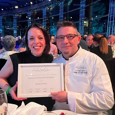 酒店 Logis Le Relais De La Voie Sacree