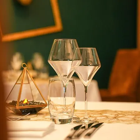 酒店 Logis Le Relais De La Voie Sacree