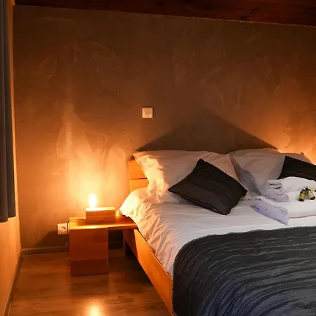 Hotel Logis Le Relais De La Voie Sacree 2*