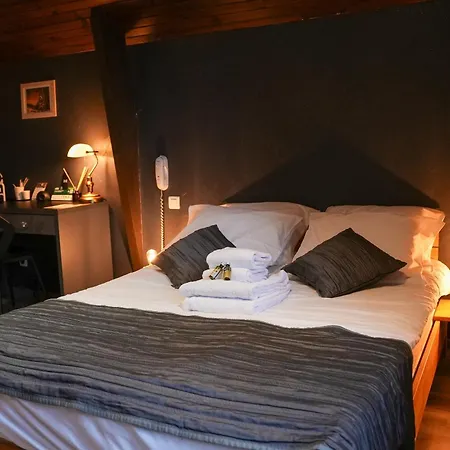 酒店 Logis Le Relais De La Voie Sacree Issoncourt