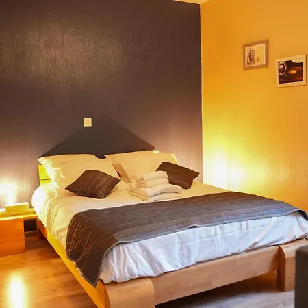 Logis Le Relais De La Voie Sacree 2* Issoncourt