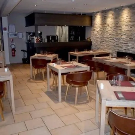 Logis Le Relais De La Voie Sacree