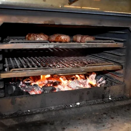 Logis Le Relais De La Voie Sacree 2* Issoncourt