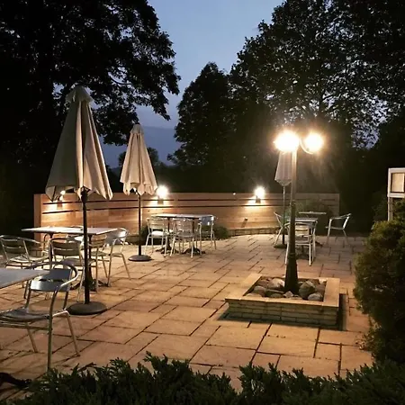Hotel Logis Le Relais De La Voie Sacree 2*