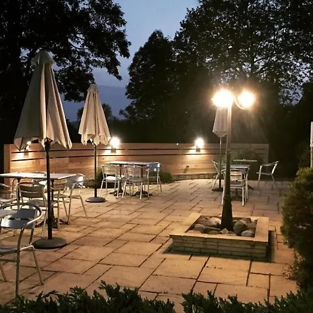 Logis Le Relais De La Voie Sacree Hotel 2*