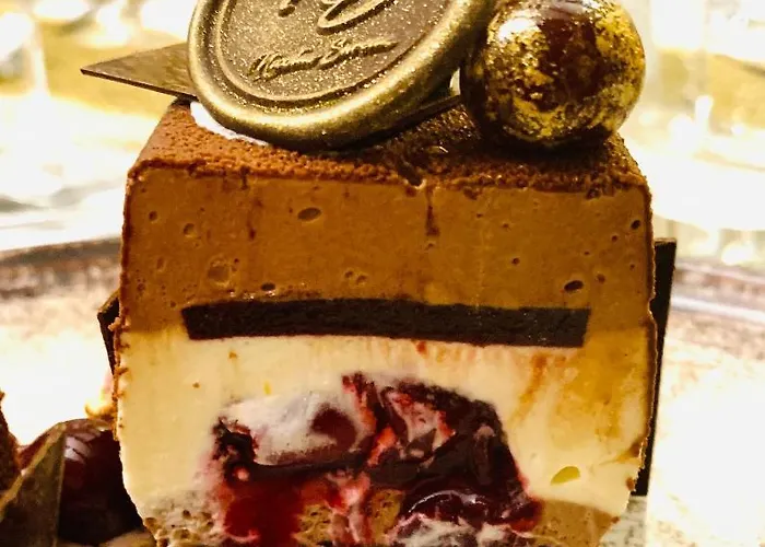 Logis Le Relais De La Voie Sacree Hotel