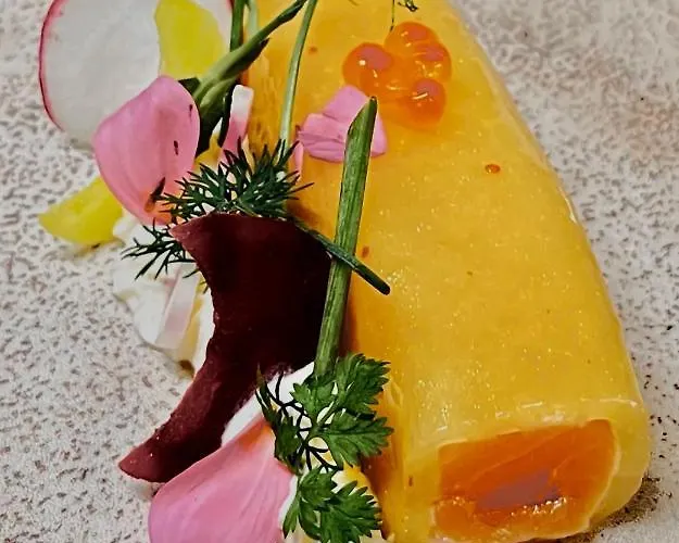 Hotel Logis Le Relais De La Voie Sacree 2*