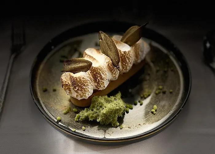 Logis Le Relais De La Voie Sacree 2*