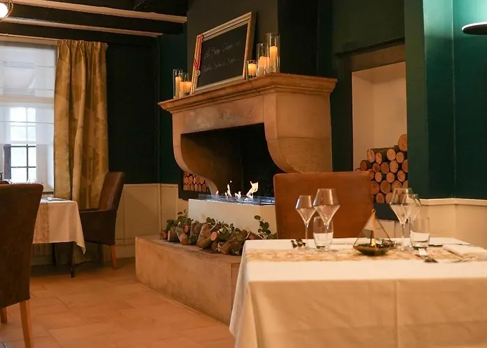 Logis Le Relais De La Voie Sacree Hotel Issoncourt