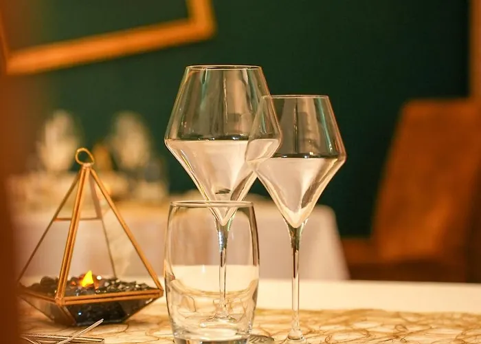 Hotel Logis Le Relais De La Voie Sacree