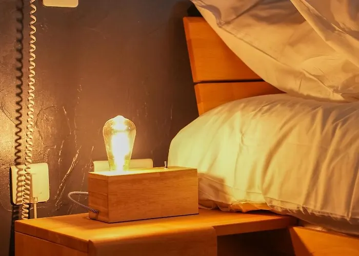 Logis Le Relais De La Voie Sacree Hotel 2*