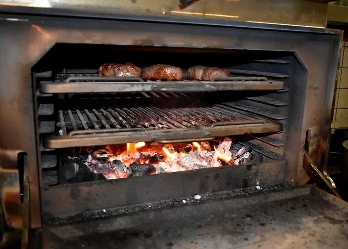 Logis Le Relais De La Voie Sacree 2* Issoncourt