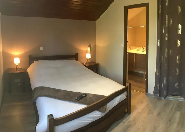 Logis Le Relais De La Voie Sacree