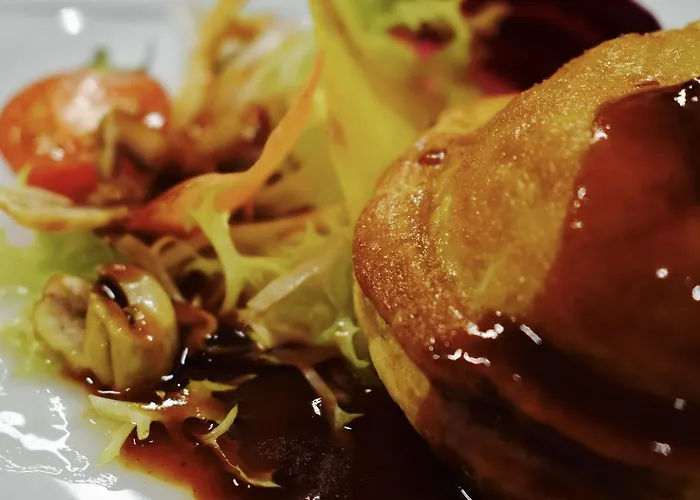 Logis Le Relais De La Voie Sacree 2*